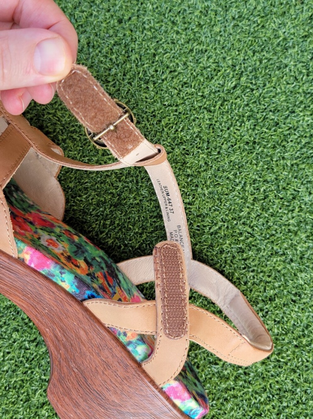 Women's ALEGRIA Tan T-Strap Wedge Heel Comfort Sandals ~ Size 37 - Picture 11 of 14